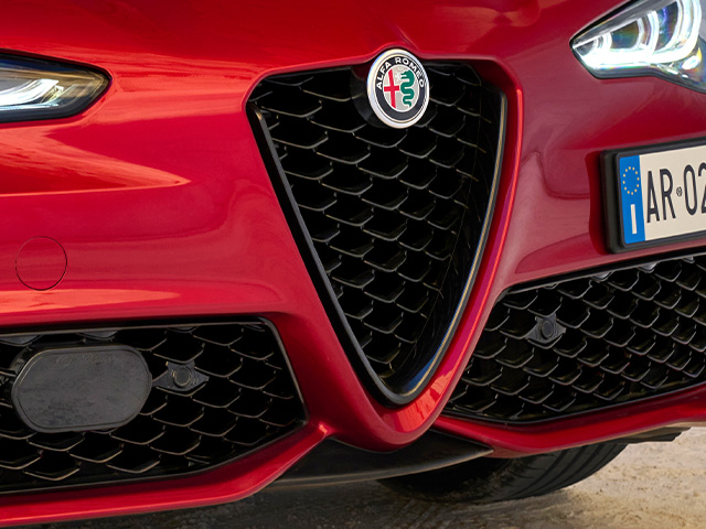 Alfa Romeo Giulia Restomod Is A 640-HP Italian Beauty