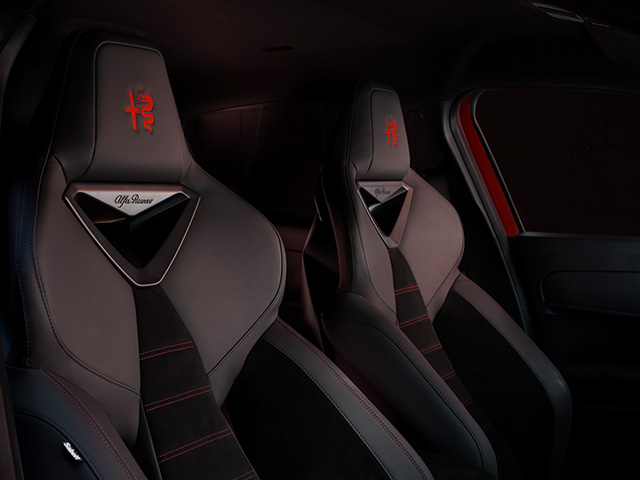 Corsa seats