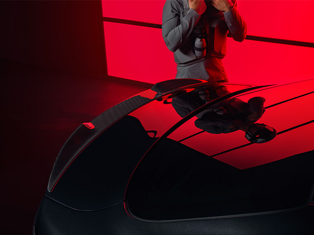 Carbon rear spoiler